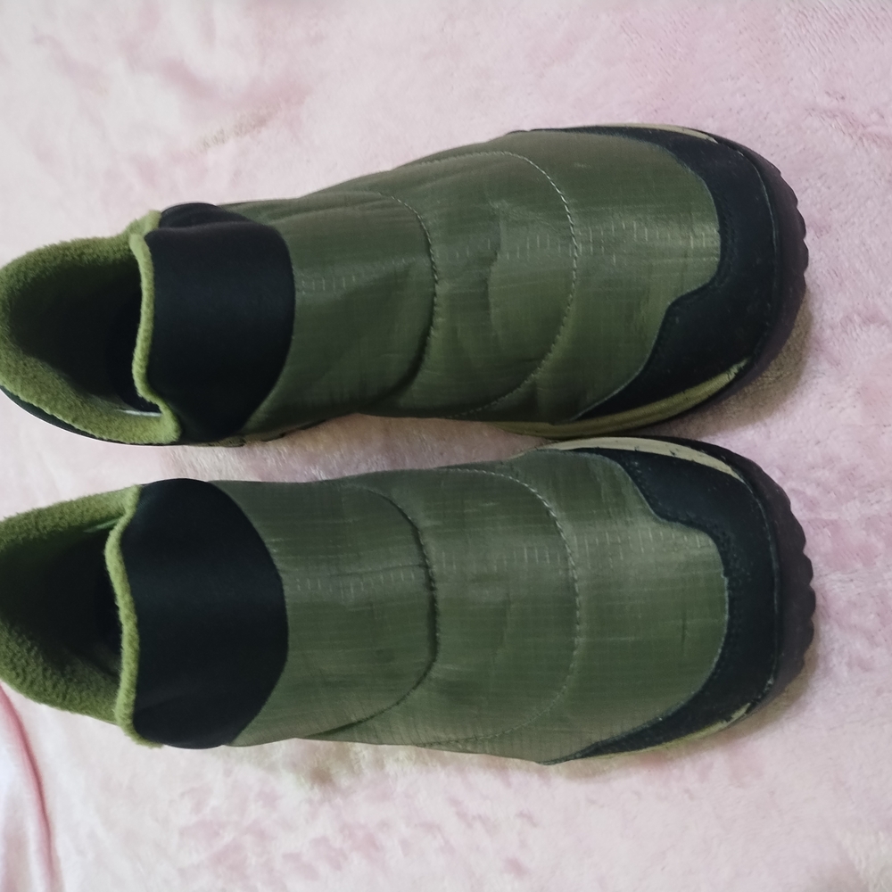Green and Black Quilted Slip-On Shoes